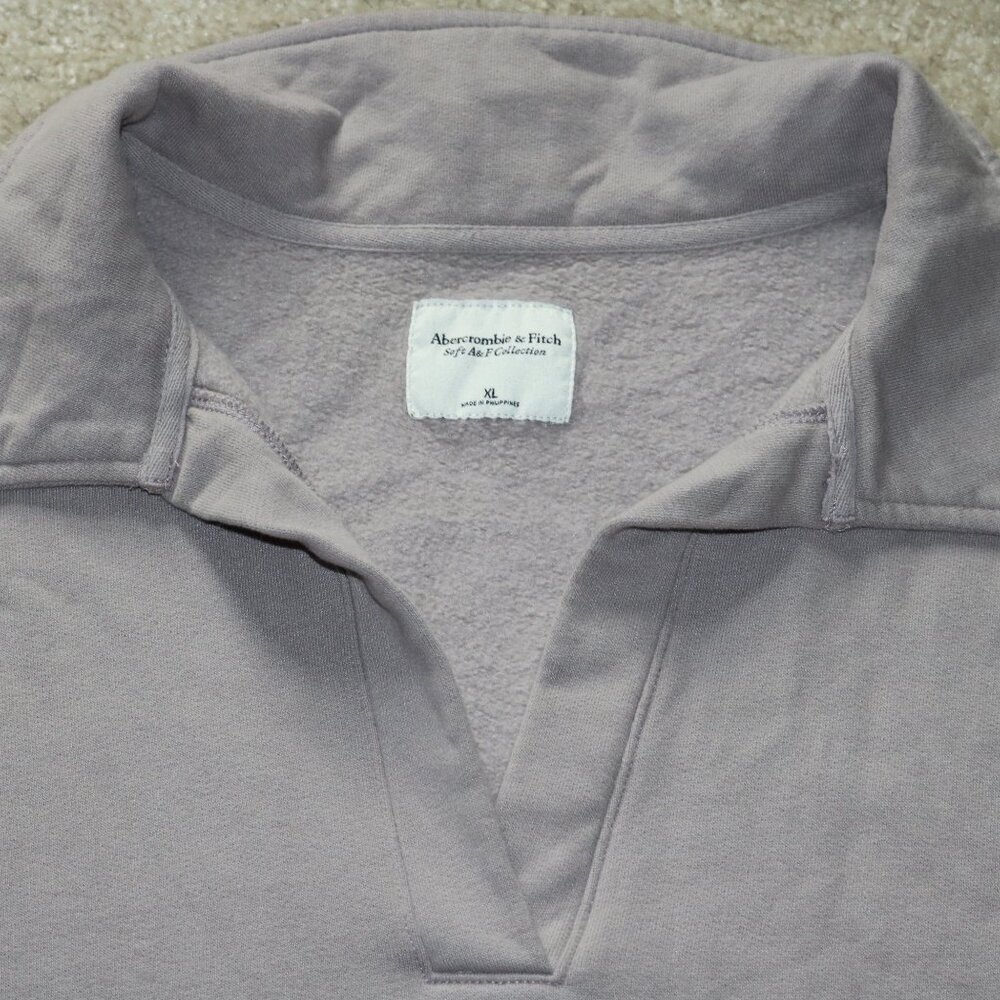 Abercrombie & Fitch Gray Crop Top - Picture 3 of 4